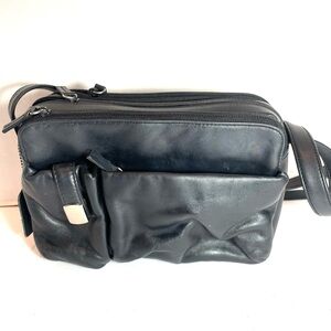 Women’s Black Genuine Leather Crossbody Bag Holiday Travel Ready Casual Cruise